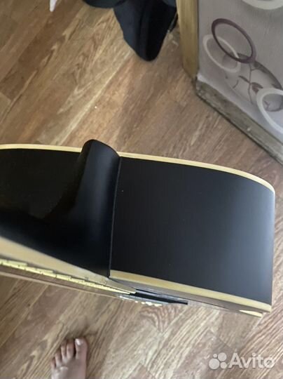 Акустическая гитара