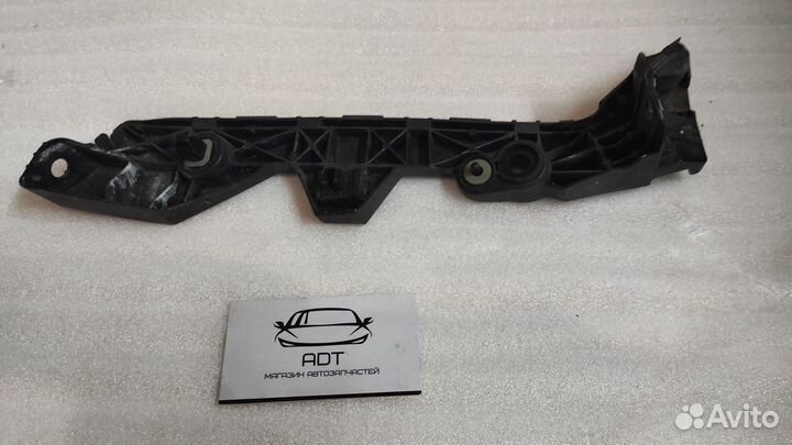 Кронштейн левый заднего бампера mazda 3 BL хэтчбэк