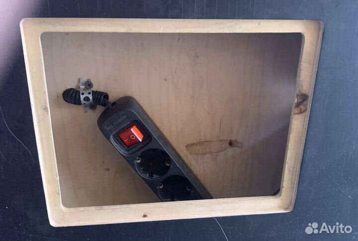 Стол офисный для компьторщиков на 8 рабочих мест