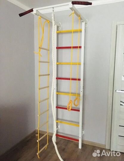 Шведская стенка с турником, канатом, новая