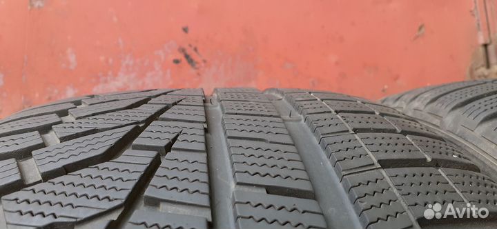 Hankook Winter I'Cept Evo2 W320A SUV 275/45 R20