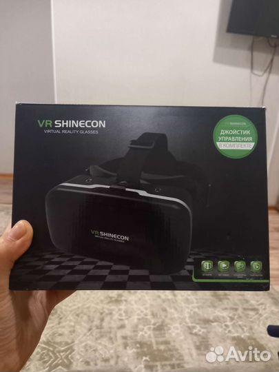 Очки виртуальной реальности с пультом