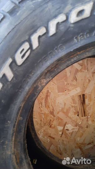 Bfgoodrich Mud-Terrain T/A 265/75 R16