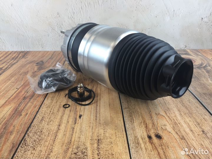 Передний левый баллон Volkswagen Touareg NF