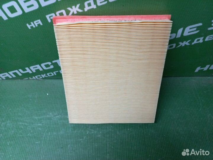 Воздушный фильтр двигателя Opel Kadett седан 1991