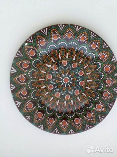 Тарелки с точечной росписью