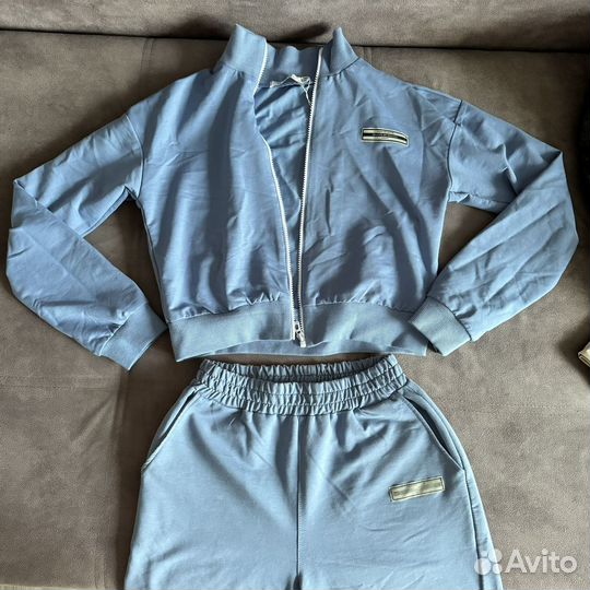 Костюм спортивный женский