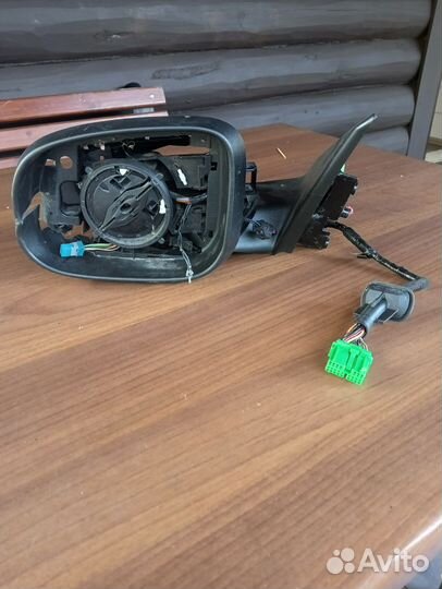 Зеркало левое volvo s 60