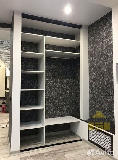 Угловой шкаф