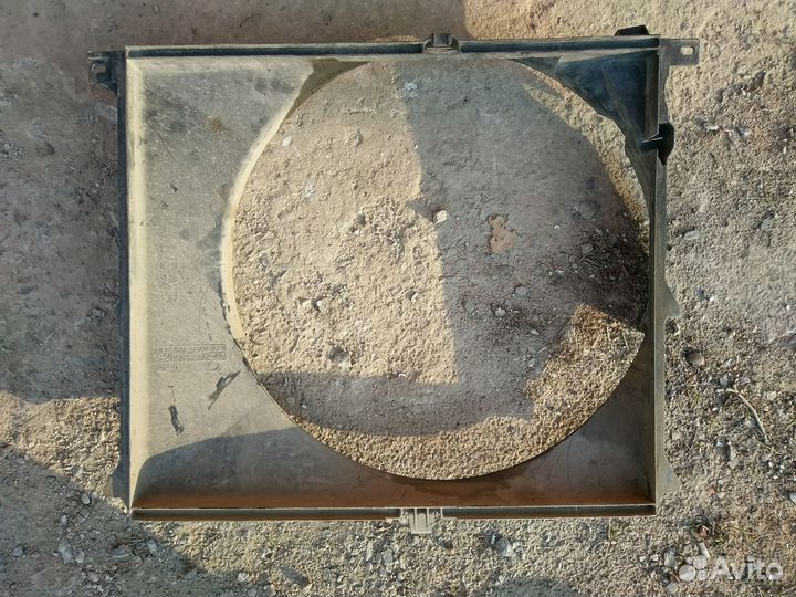 Диффузор радиатора bmw e34 525i m50 бмв е34 м50б25