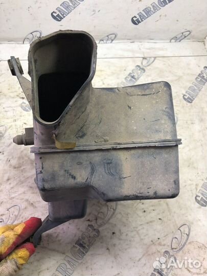 Резонатор воздушного фильтра Nissan Murano Z50