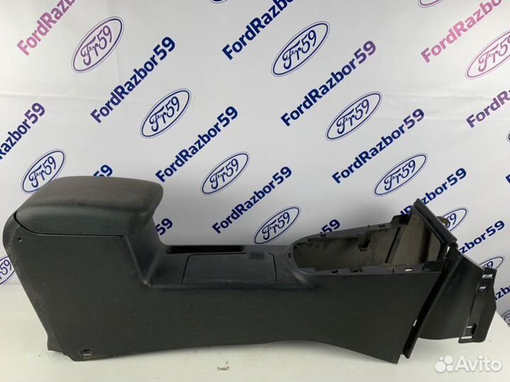 Подлокотник Nissan X-Trail T31 2.5 2007-2015