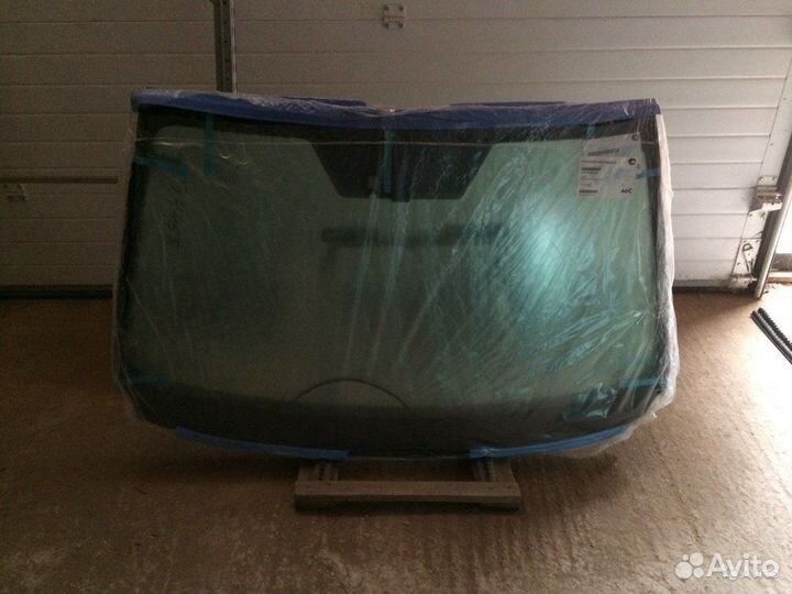 Лобовое стекло Тойота Рав 4
