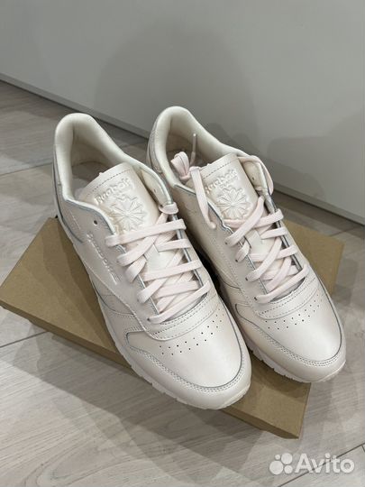 Кооссовки новые Reebok Classic