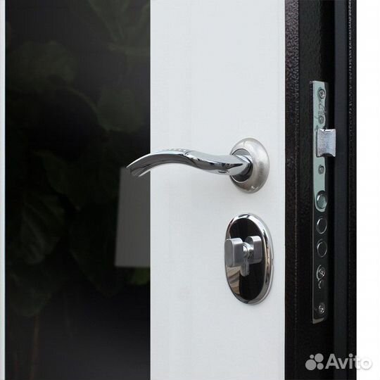 Дверь входная металлическая