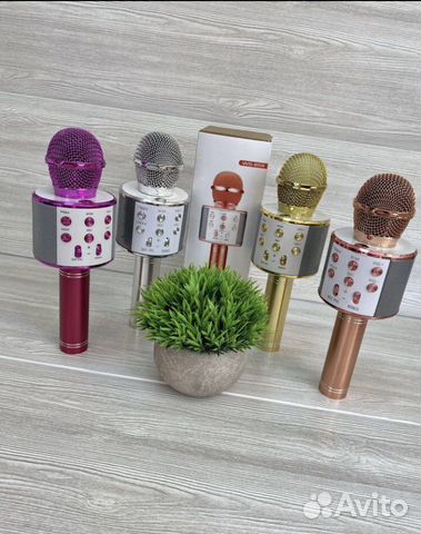 Колонка караоке с микрофоном
