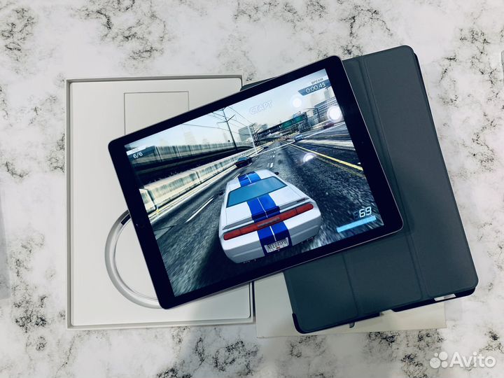 iPad Pro 12.9 (1-го поколения)