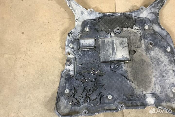 Защита двигателя Volvo XC90