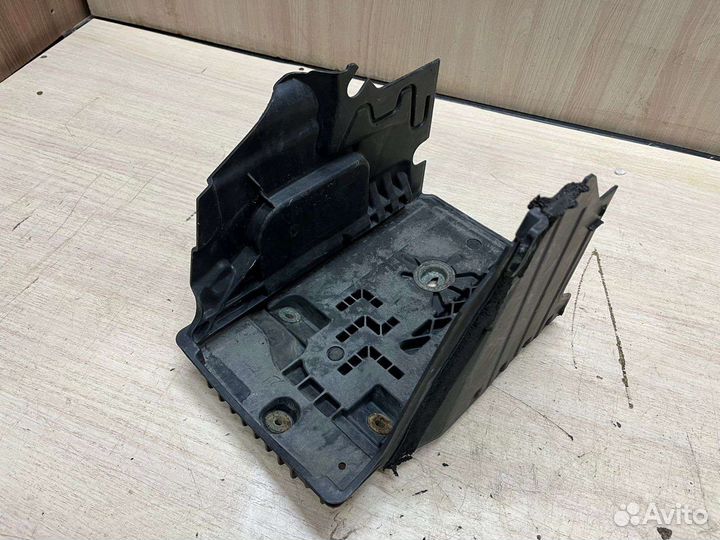 Площадка под аккумулятор volvo xc70