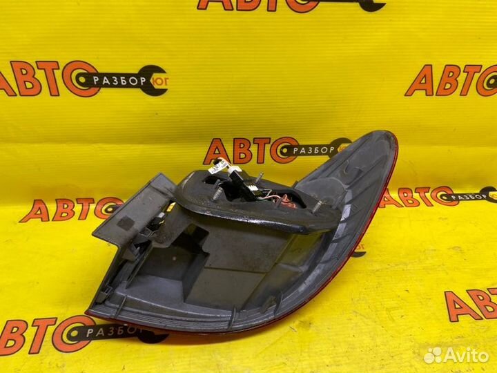 Стоп-сигнал задний левый Hyundai Elantra HD G4FC