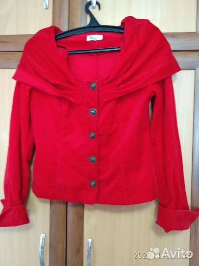 Костюм женский