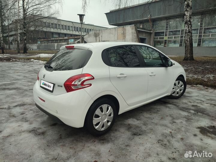 Peugeot 208 1.6 AT, 2013, 211 287 км
