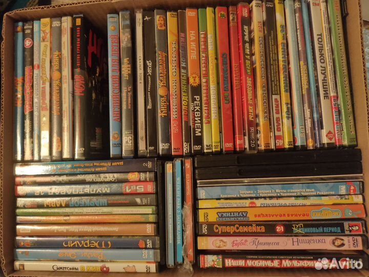 Диски с мультфильмами и фильмами