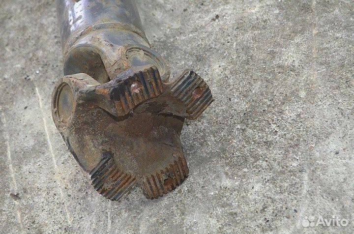 Карданный вал iveco Stralis (01.02)