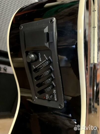 Электроакустическая Гитара