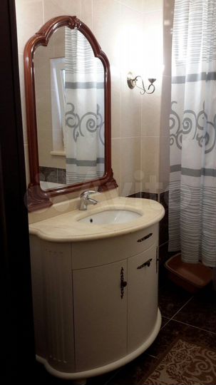 2-к. квартира, 85 м², 3/10 эт.