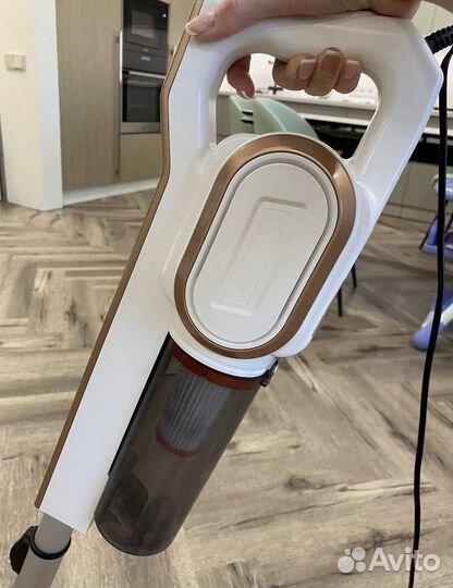 Вертикальный пылесос