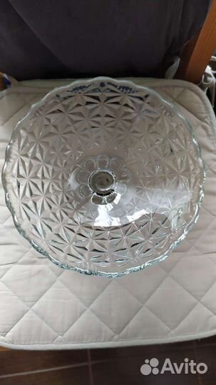 Ваза на ножке СССР цветное и белое стекло