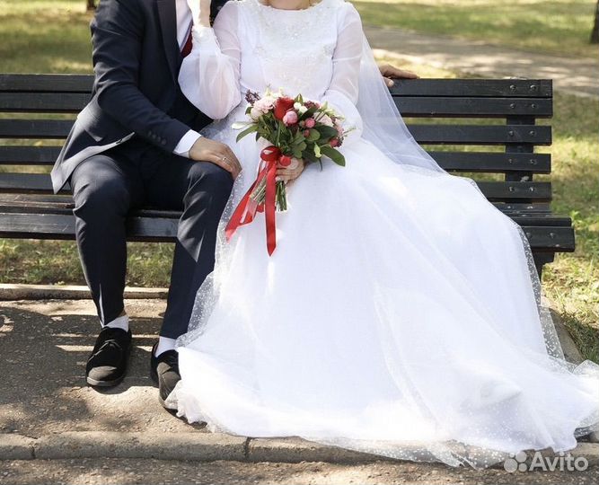 Свадебное платье