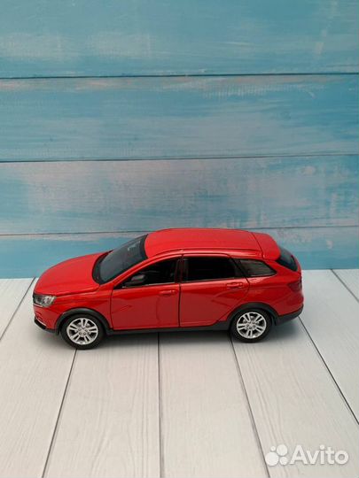 LADA Vesta универсал моделька авто/игрушка 1:24