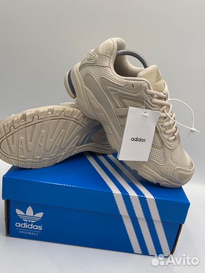 Кроссовки adidas 44 размер