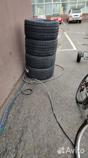 RoadX RXMotion U11 285/35 R21 и 325/30 R21