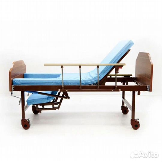 Медицинская кровать