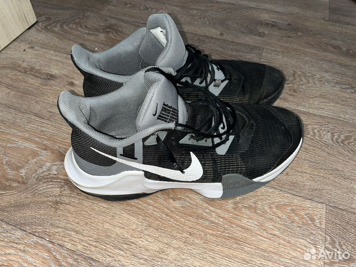 Баскетбольные кроссовки nike air max impact 3