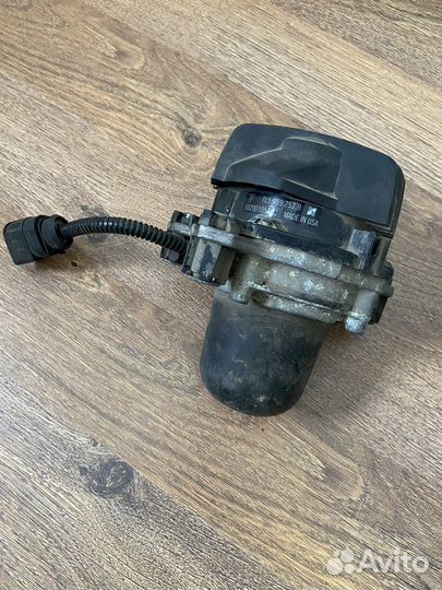 Насос продувки катализатора Porsche Cayenne 955/95