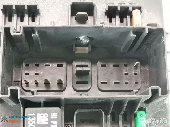 Блок предохранителей Opel Astra H/Family рест