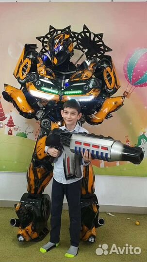 Трансформер Бамблби, цена с аниматором