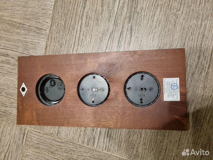 Барометр настенный массив дерева новый