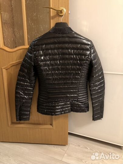 Куртка ветровка Guess женская XS