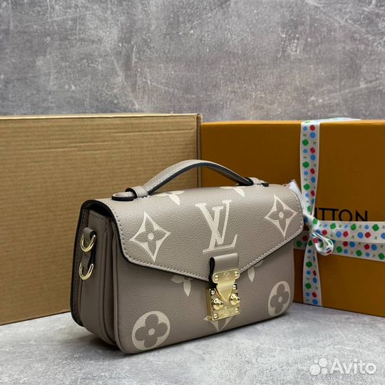 Сумка Louis Vuitton