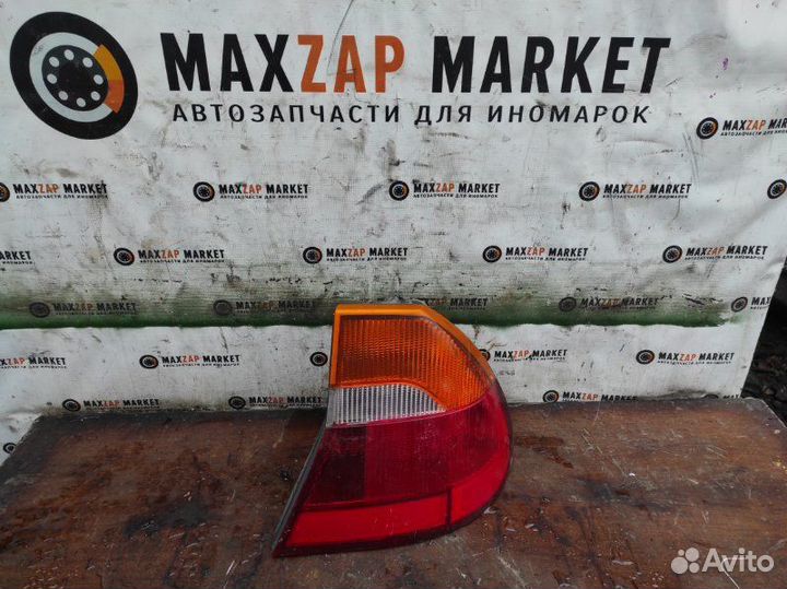 Фонарь задний правый Chrysler 300M седан 3.5 2000