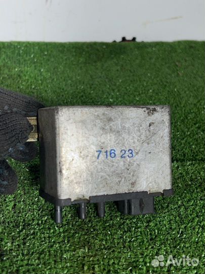 Блок управления Audi 100 100