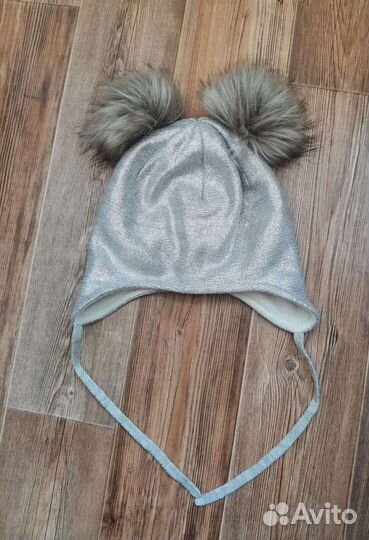 Классная фирменная шапка, р.52-54