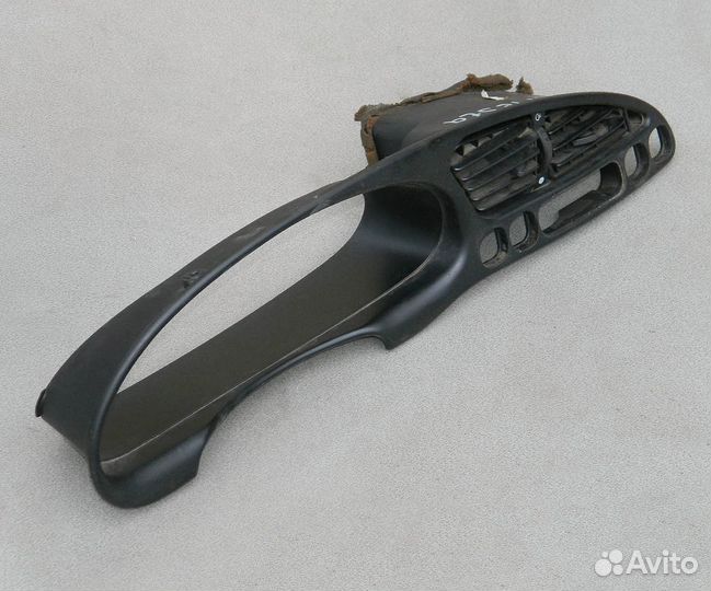 Рамка панели приборов Ford Fiesta 4