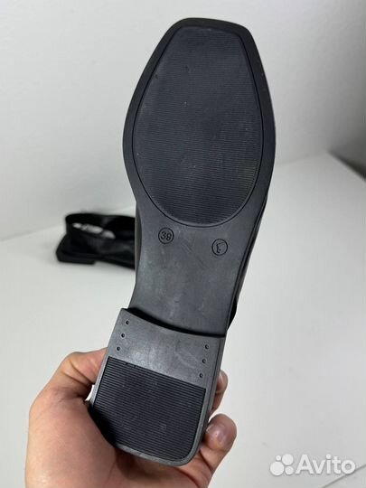 Кожаные сандалии