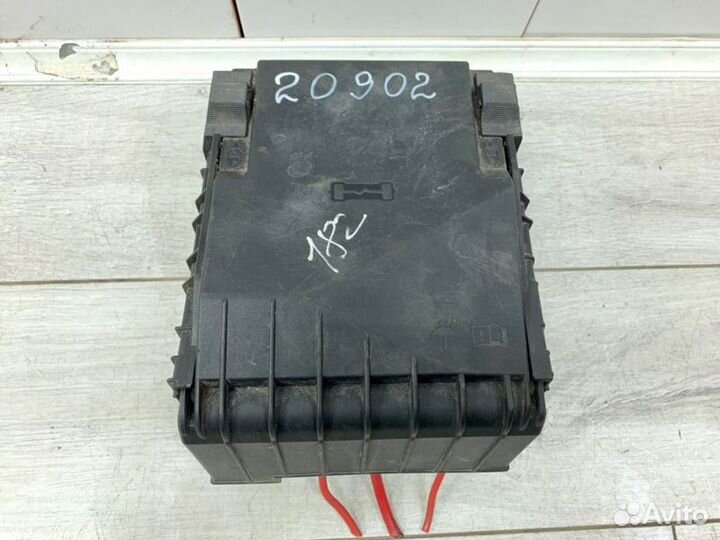 Блок предохранителей Volkswagen Touran минивэн BLS